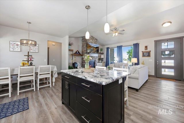 225 Slate Springs Ct, Kimberly, ID 83341