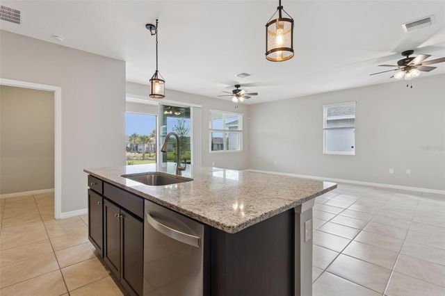 8016 PENROSE PLACE, Wildwood, FL 34785
