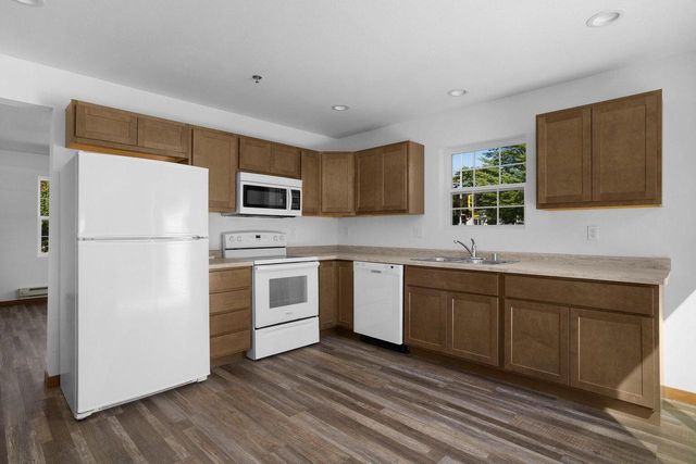 1002 7th STREET S, La Crosse, WI 54601
