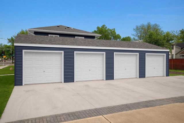 1002 7th STREET S, La Crosse, WI 54601
