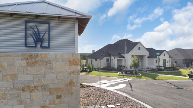 1405 Paxton LN, Florence, TX 76527