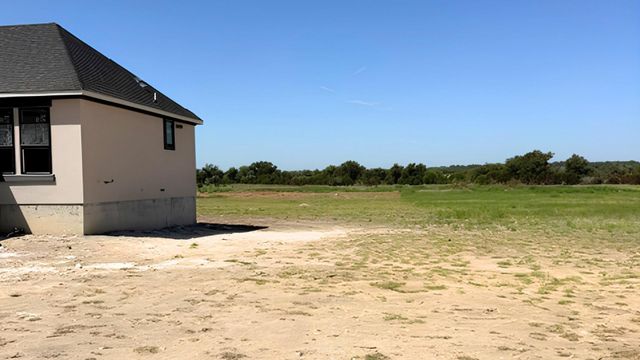 1405 Paxton LN, Florence, TX 76527