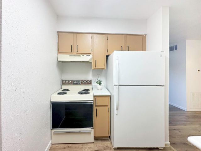 9350 Country Creek Drive 58, Houston, TX 77036