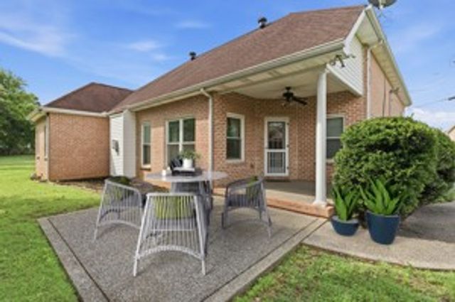 108 Strathmore Ct, Hendersonville, TN 37075