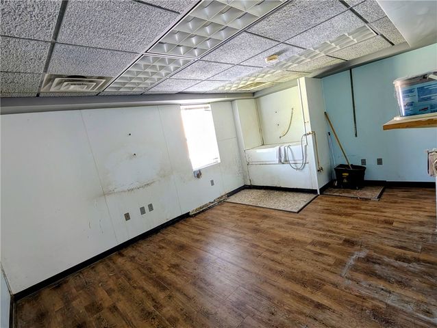 704 Mclaughlin Run Rd, Bridgeville, PA 15017