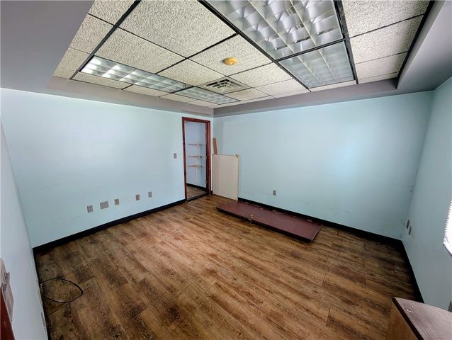 704 Mclaughlin Run Rd, Bridgeville, PA 15017