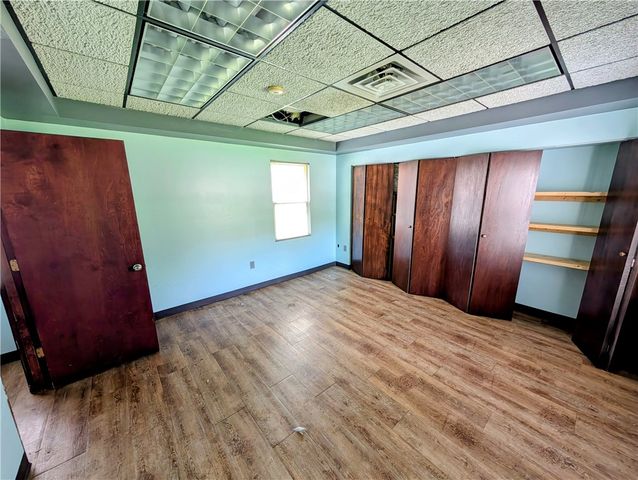 704 Mclaughlin Run Rd, Bridgeville, PA 15017