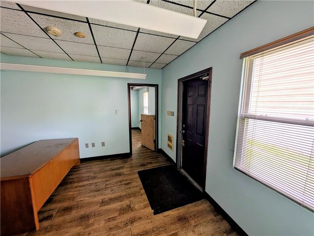 704 Mclaughlin Run Rd, Bridgeville, PA 15017