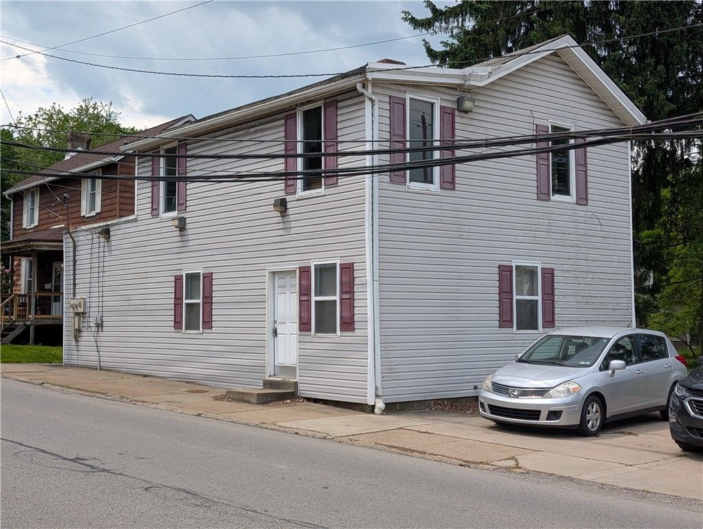 704 Mclaughlin Run Rd, Bridgeville, PA 15017