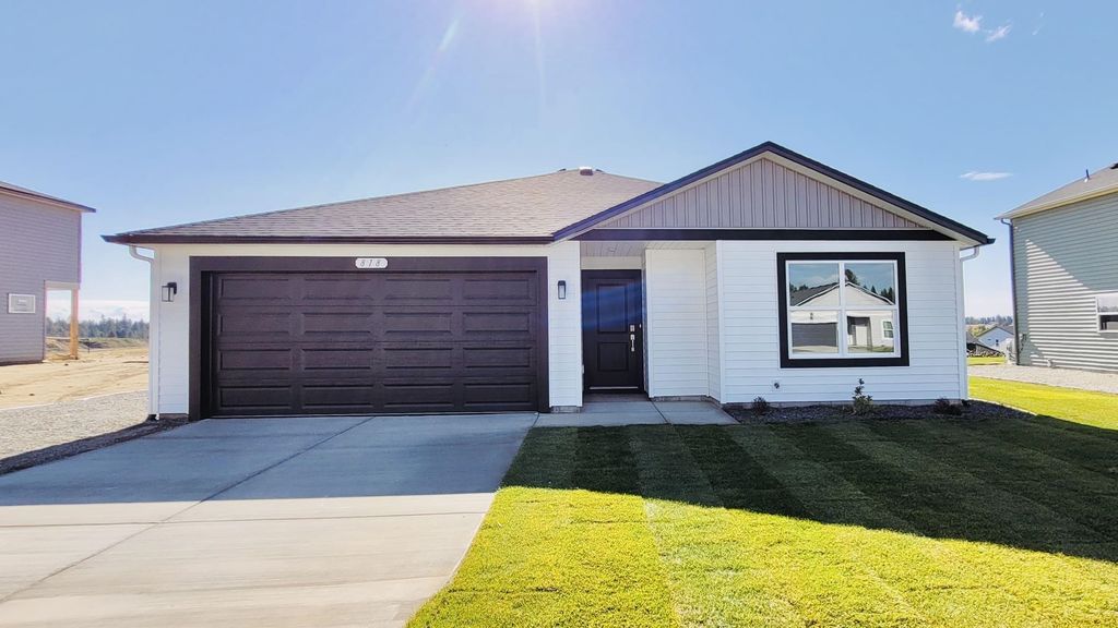 1007 E K St, Deer Park, WA 99006