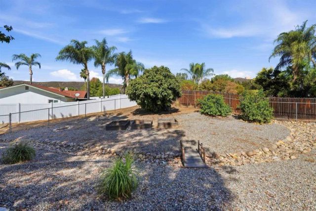 16706 Arena Dr., Ramona, CA 92065