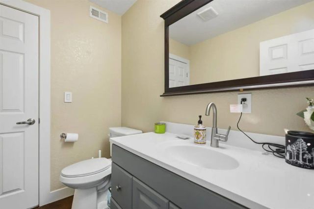 16706 Arena Dr., Ramona, CA 92065