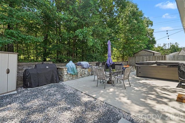 1729 Red Bird Circle, Concord, NC 28025