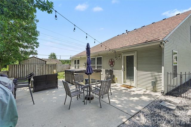 1729 Red Bird Circle, Concord, NC 28025