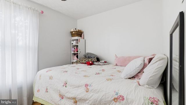 7418 TARFSIDE LN, Gaithersburg, MD 20879