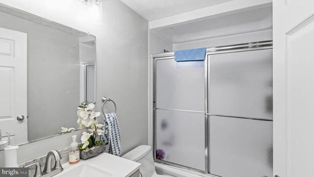 7418 TARFSIDE LN, Gaithersburg, MD 20879