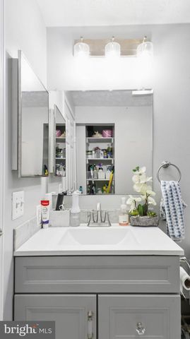 7418 TARFSIDE LN, Gaithersburg, MD 20879