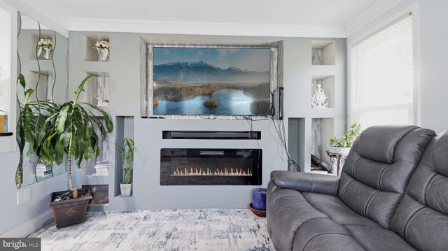 7418 TARFSIDE LN, Gaithersburg, MD 20879