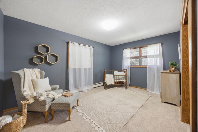 511 8th Street NW, Elk River, MN 55330