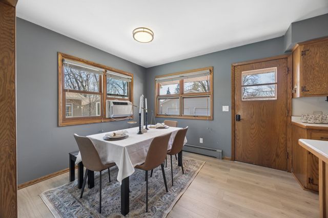 511 8th Street NW, Elk River, MN 55330