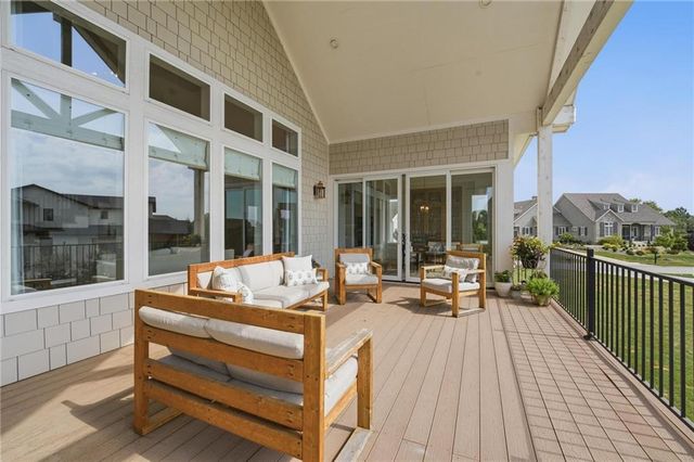 12209 W 157th Terrace, Overland Park, KS 66221