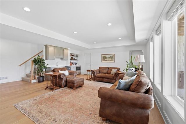 12209 W 157th Terrace, Overland Park, KS 66221
