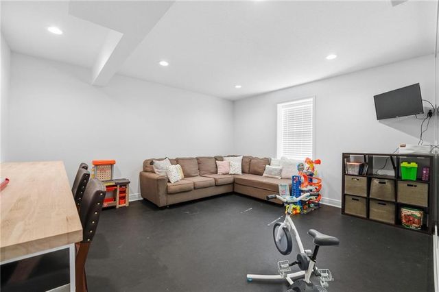 12209 W 157th Terrace, Overland Park, KS 66221