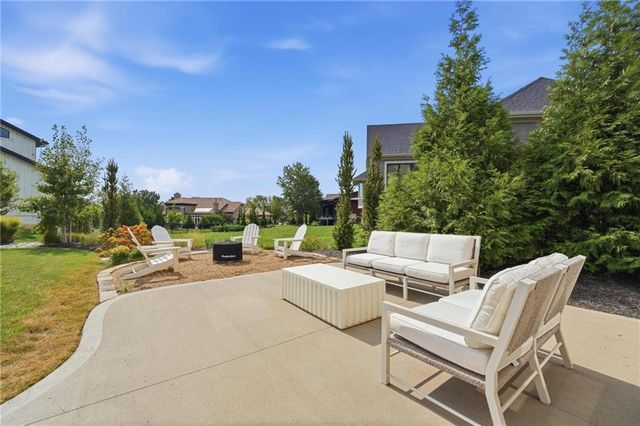 12209 W 157th Terrace, Overland Park, KS 66221