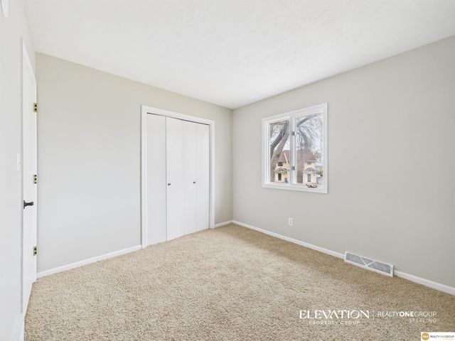 3715 Gayle Avenue, Bellevue, NE 68123