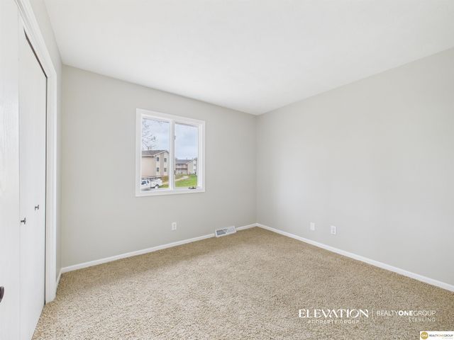 3715 Gayle Avenue, Bellevue, NE 68123