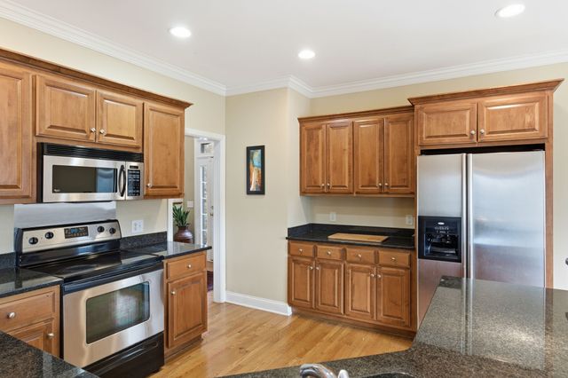 2002 Brenthaven Dr, Mount Juliet, TN 37122