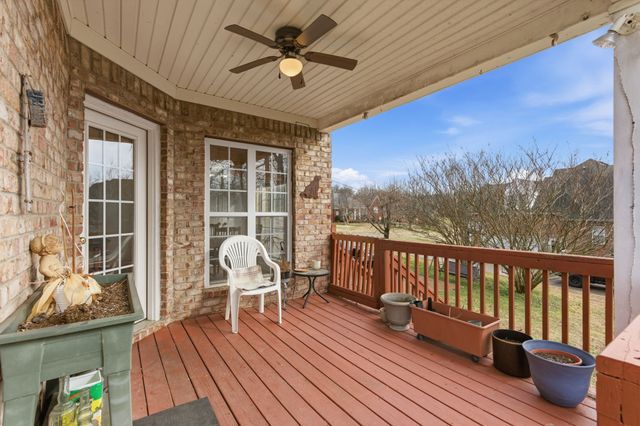 2002 Brenthaven Dr, Mount Juliet, TN 37122