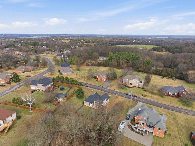 2002 Brenthaven Dr, Mount Juliet, TN 37122