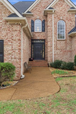 2002 Brenthaven Dr, Mount Juliet, TN 37122