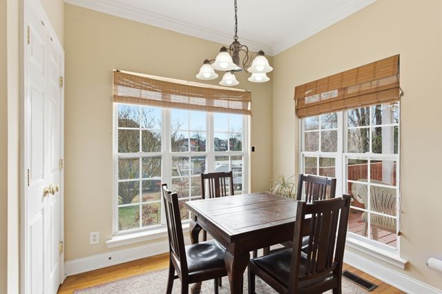 2002 Brenthaven Dr, Mount Juliet, TN 37122