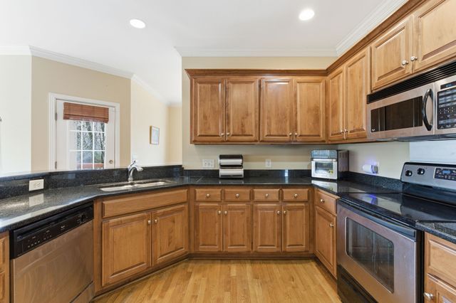 2002 Brenthaven Dr, Mount Juliet, TN 37122