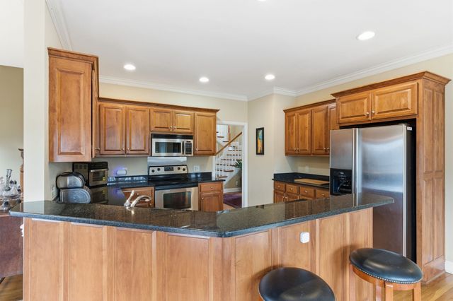 2002 Brenthaven Dr, Mount Juliet, TN 37122