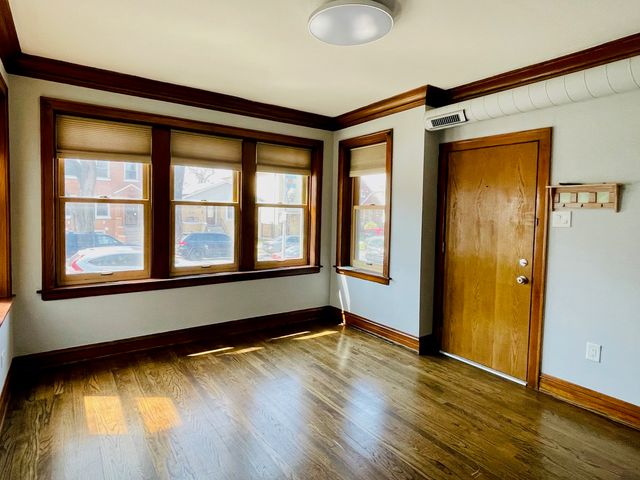 4623 S Harding Avenue, Chicago, IL 60632