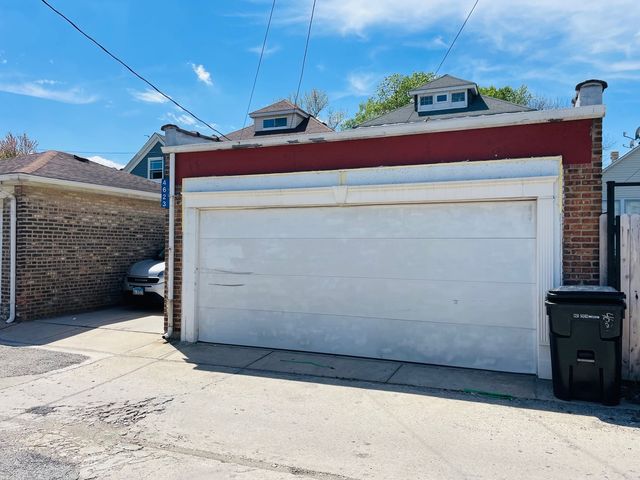 4623 S Harding Avenue, Chicago, IL 60632