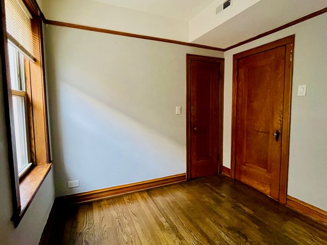 4623 S Harding Avenue, Chicago, IL 60632