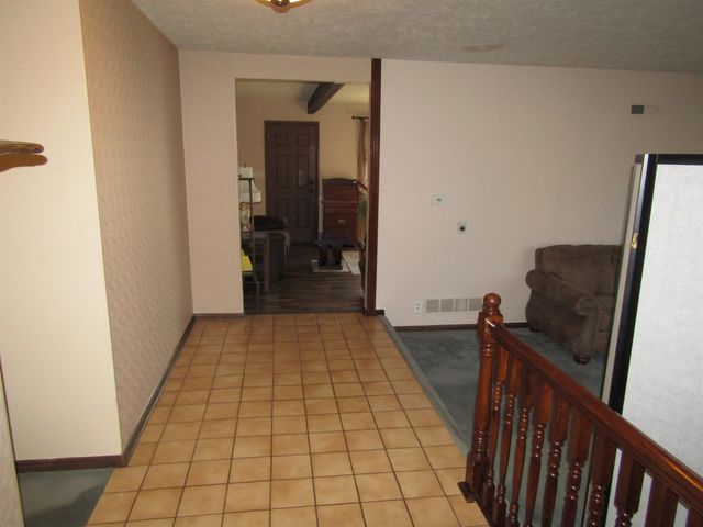712 Colonial Ct., Salina, KS 67401