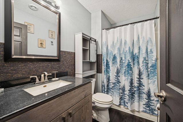 818 Cologne Lane, Waverly, MN 55390