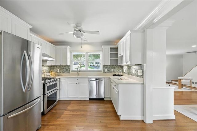 2569 Ridgewood Terrace NW, Atlanta, GA 30318