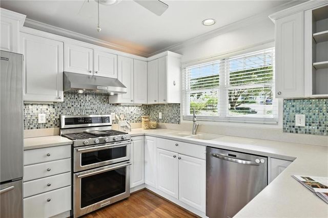 2569 Ridgewood Terrace NW, Atlanta, GA 30318