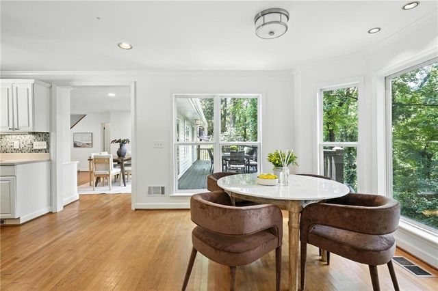 2569 Ridgewood Terrace NW, Atlanta, GA 30318