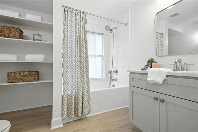 2569 Ridgewood Terrace NW, Atlanta, GA 30318