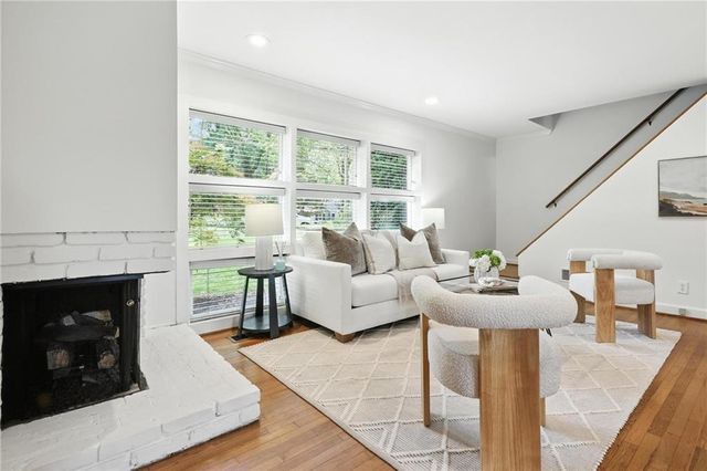 2569 Ridgewood Terrace NW, Atlanta, GA 30318