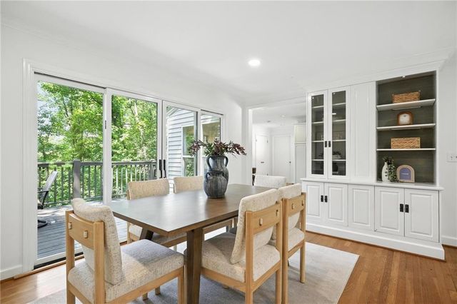 2569 Ridgewood Terrace NW, Atlanta, GA 30318