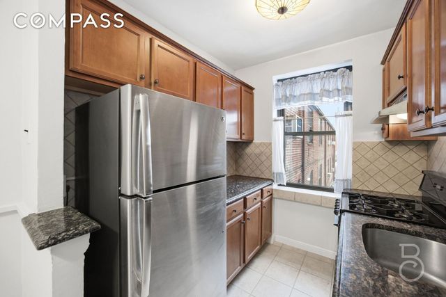 7815 19th Dr # B2, New York City, NY 11370
