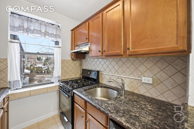 7815 19th Dr # B2, New York City, NY 11370